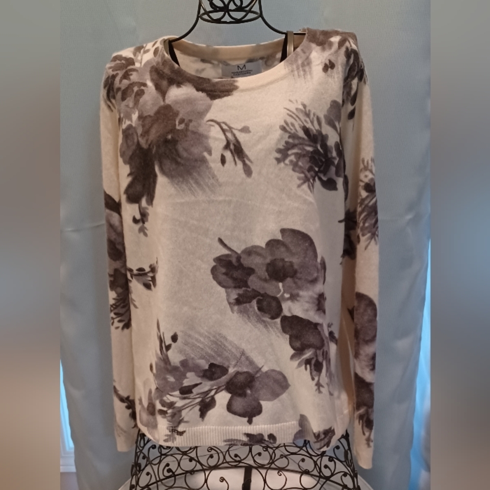 Cashmere Magaschoni Soft Black And Cream Floral Sweater